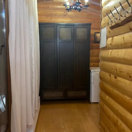 будинок в горах