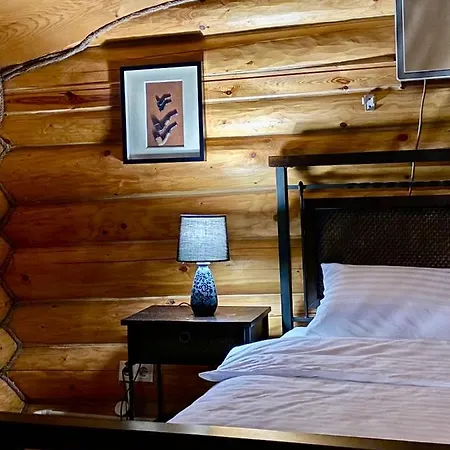 будинок в горах Πανσιόν 4*