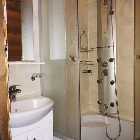 будинок в горах