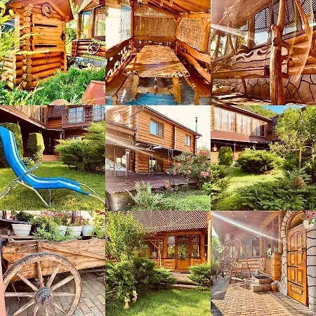 будинок в горах 招待所 4*