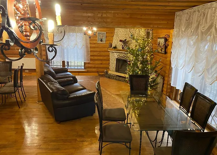 будинок в горах 招待所 4*