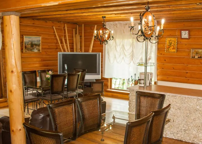 招待所 будинок в горах 波利亚纳